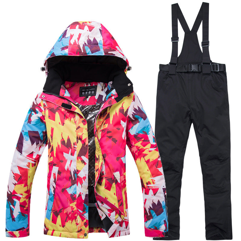 Windproof and warm ski suit