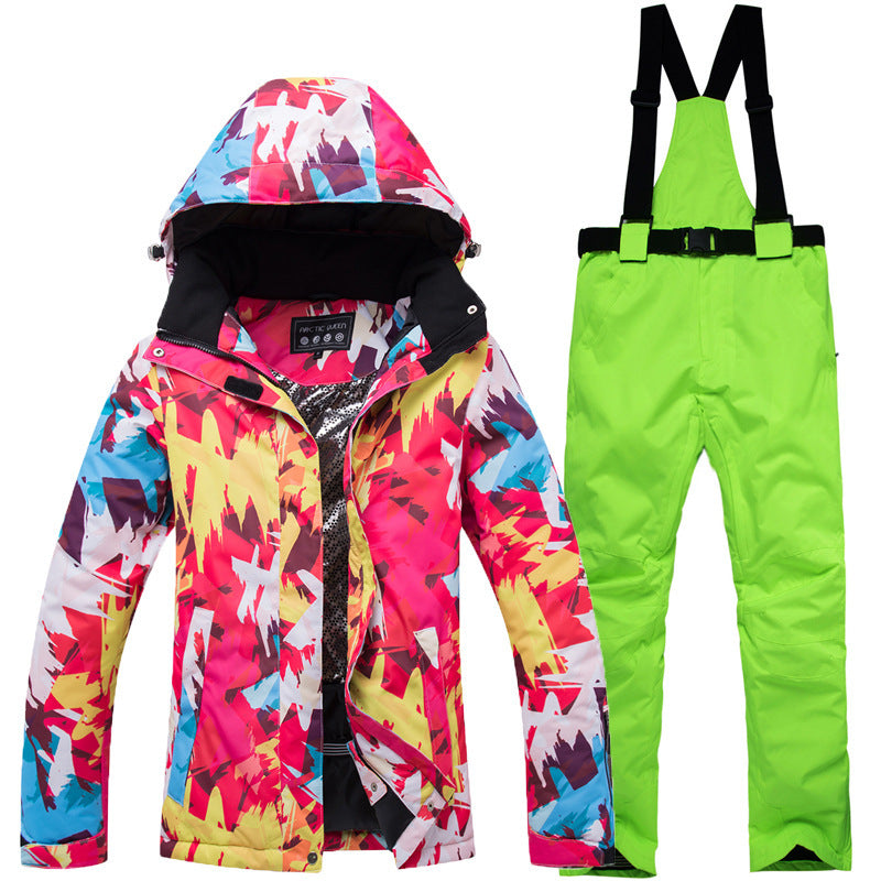 Windproof and warm ski suit